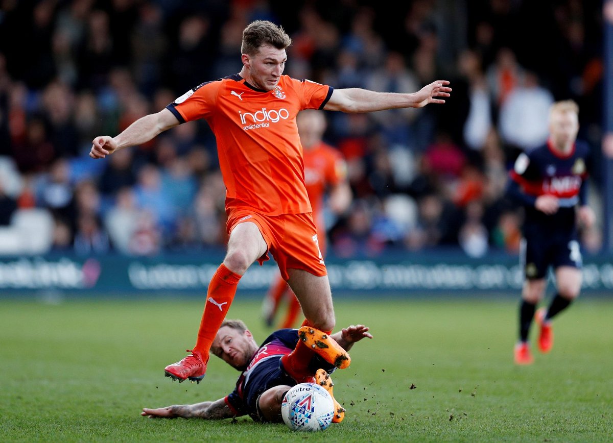 Luton Town: Jack Stacey rumours ‘speculation’, says Neill Lennon - Luton Town News