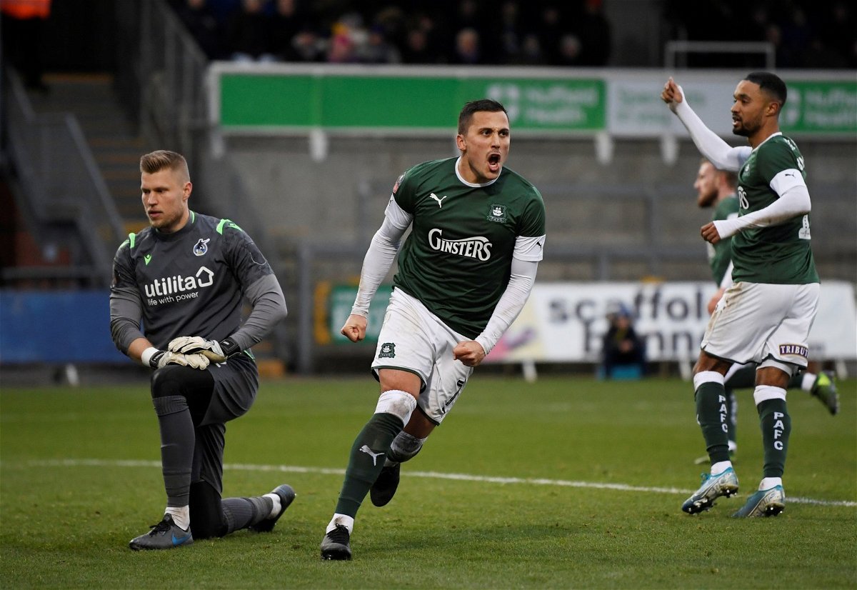 Plymouth Argyle: Antoni Sarcevic will take his time in deciding whether to accept Pilgrims' contract offer - Plymouth Argyle News