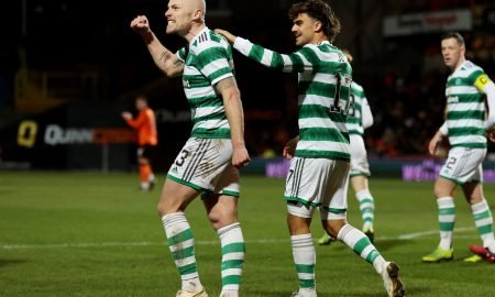 Aaron-Mooy-celebrating-for-Celtic