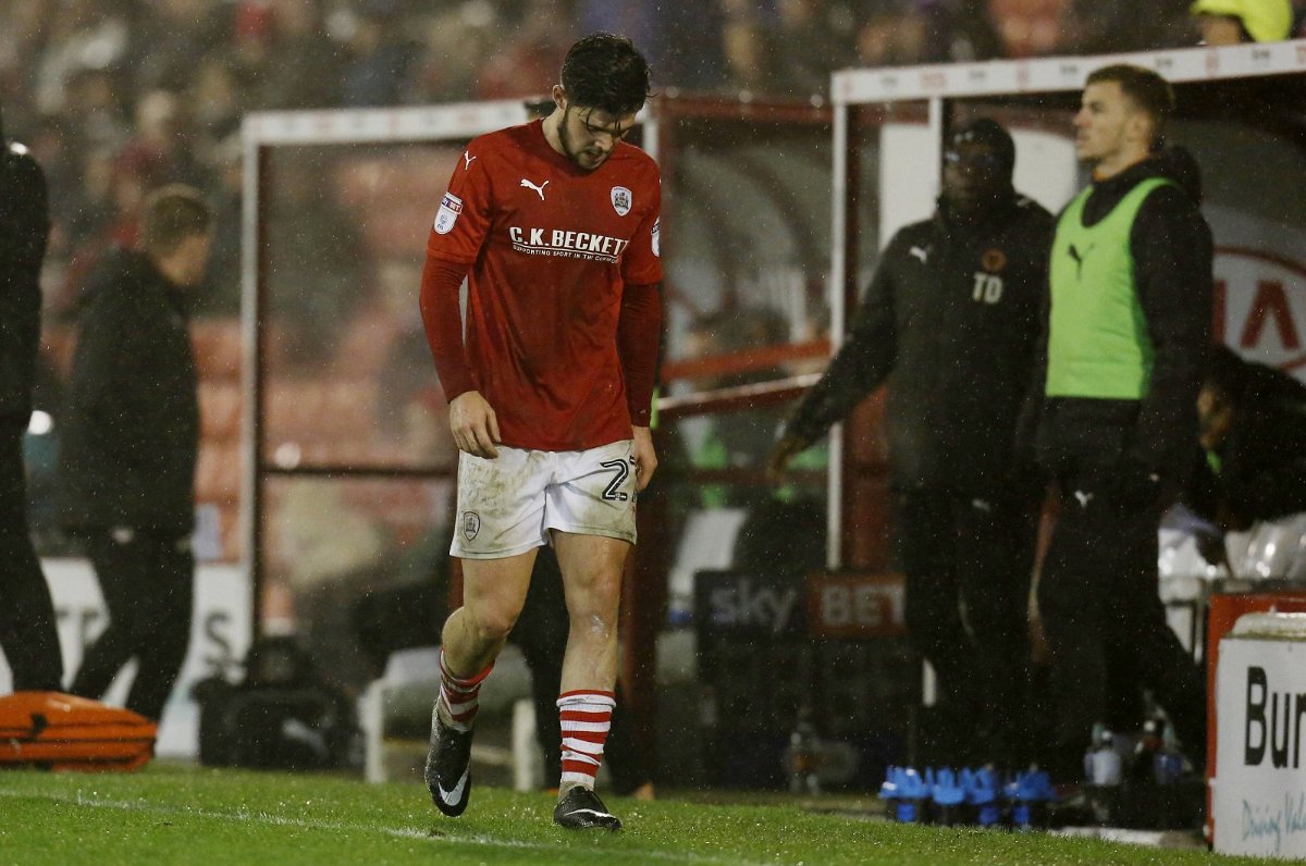 Barnsley: Alex Mowatt and Jacob Brown in contention to feature against Leeds - Barnsley News