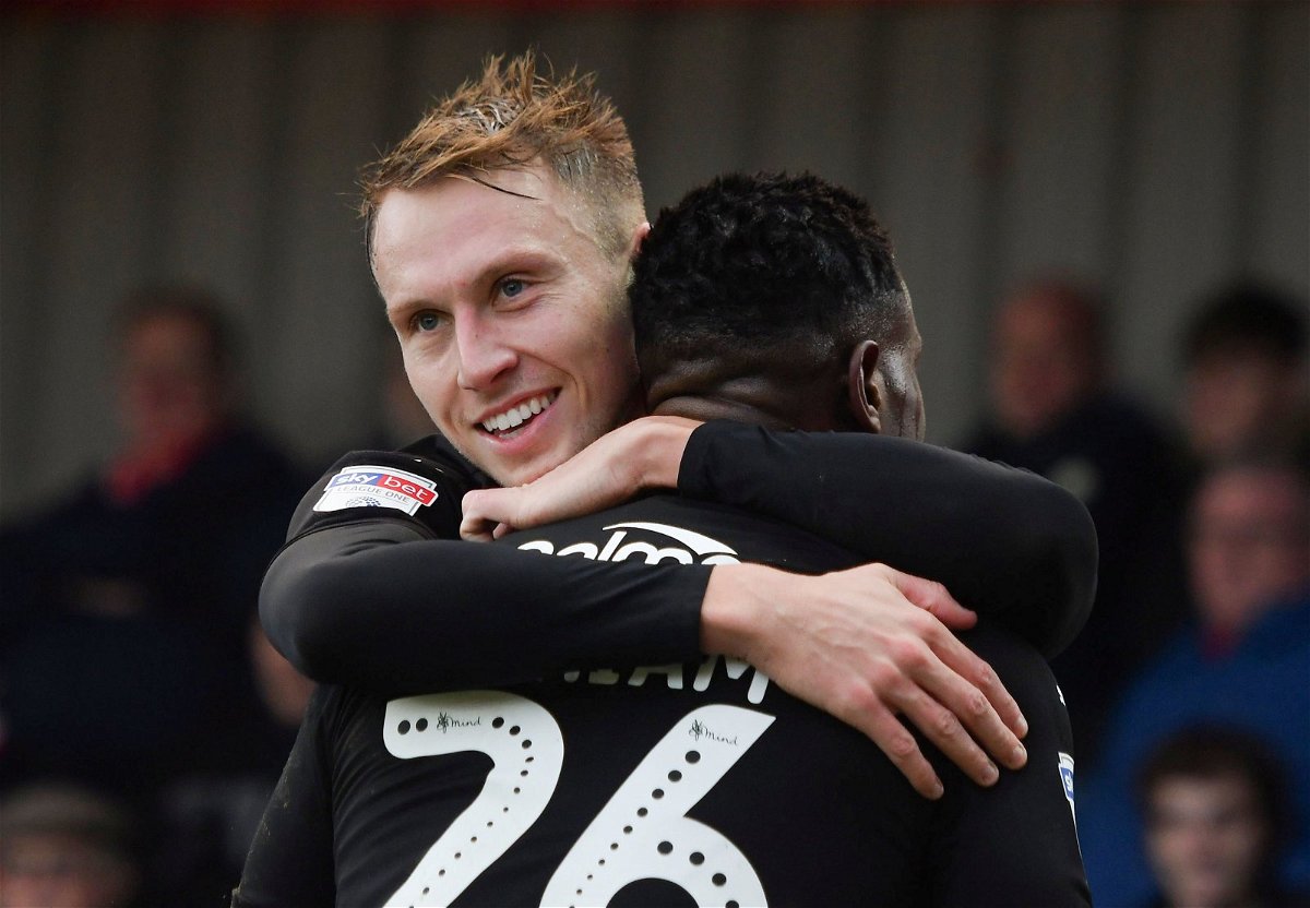Barnsley: Fans tweet support for Cauley Woodrow after point-winning goal against Derby - Barnsley News